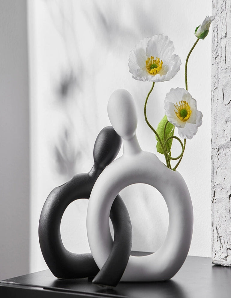 Abstract figures, ceramic vases, niche, high-end living room, TV cabinets, wine cabinets, decorations, peanut birthday gifts